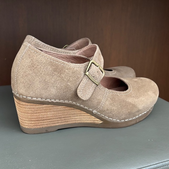Dansko Sandra Suede Wedge Mary Jane Shoes Taupe Brown EU 40 US 9.5-10 - Picture 3 of 13